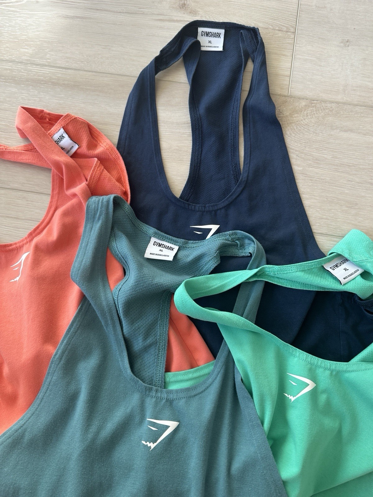Gymshark 4-Pack Men’s XL Racerback Tank Tops Scoop Neck Lightweight gallery
