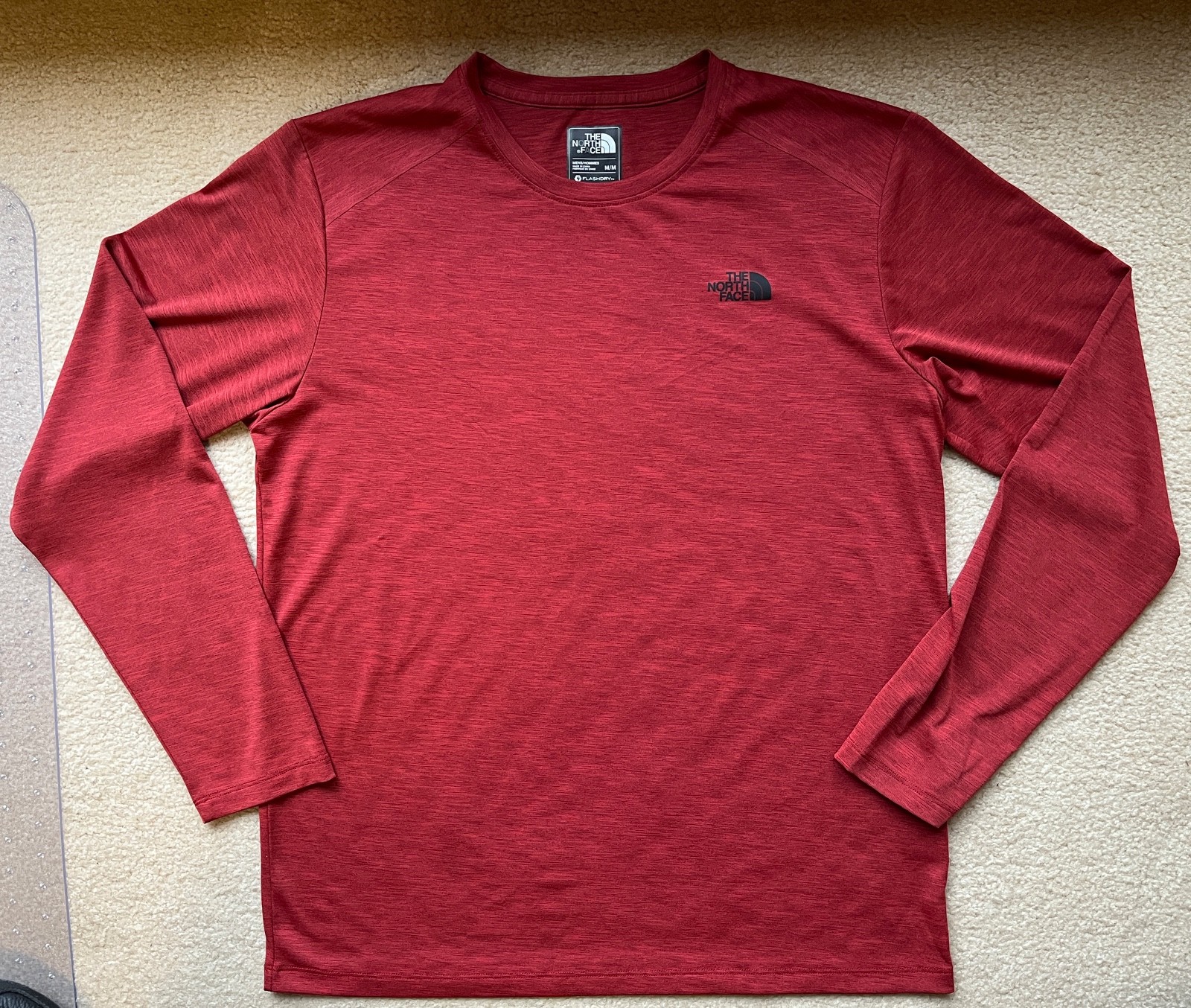 North Face Red Flash Dry Long Sleeve Activewear Medium gallery