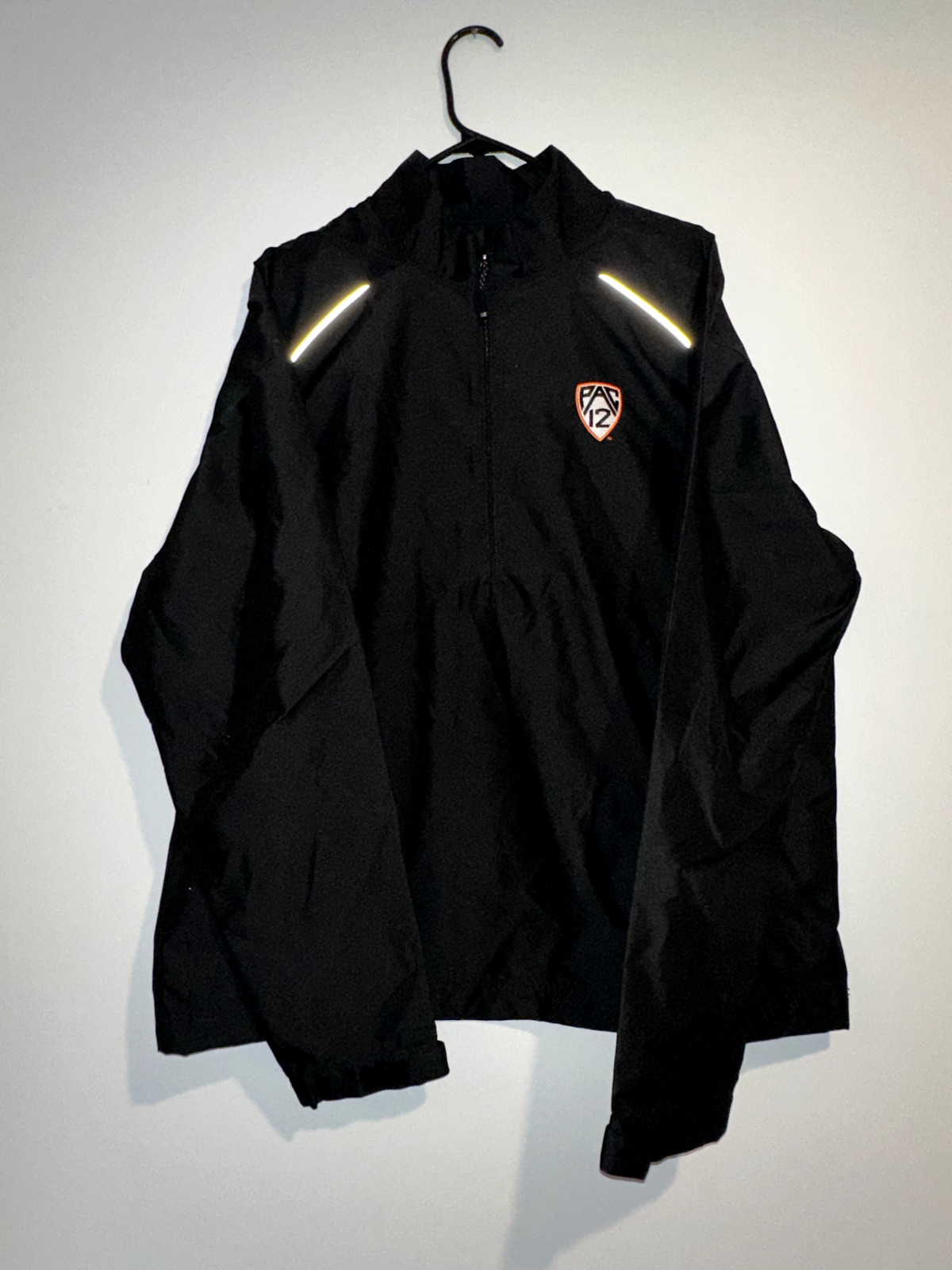 NWT PAC 12 Cutter And Buck Weathertec Beacon Half Zip Jacket Men’s SZ Large gallery