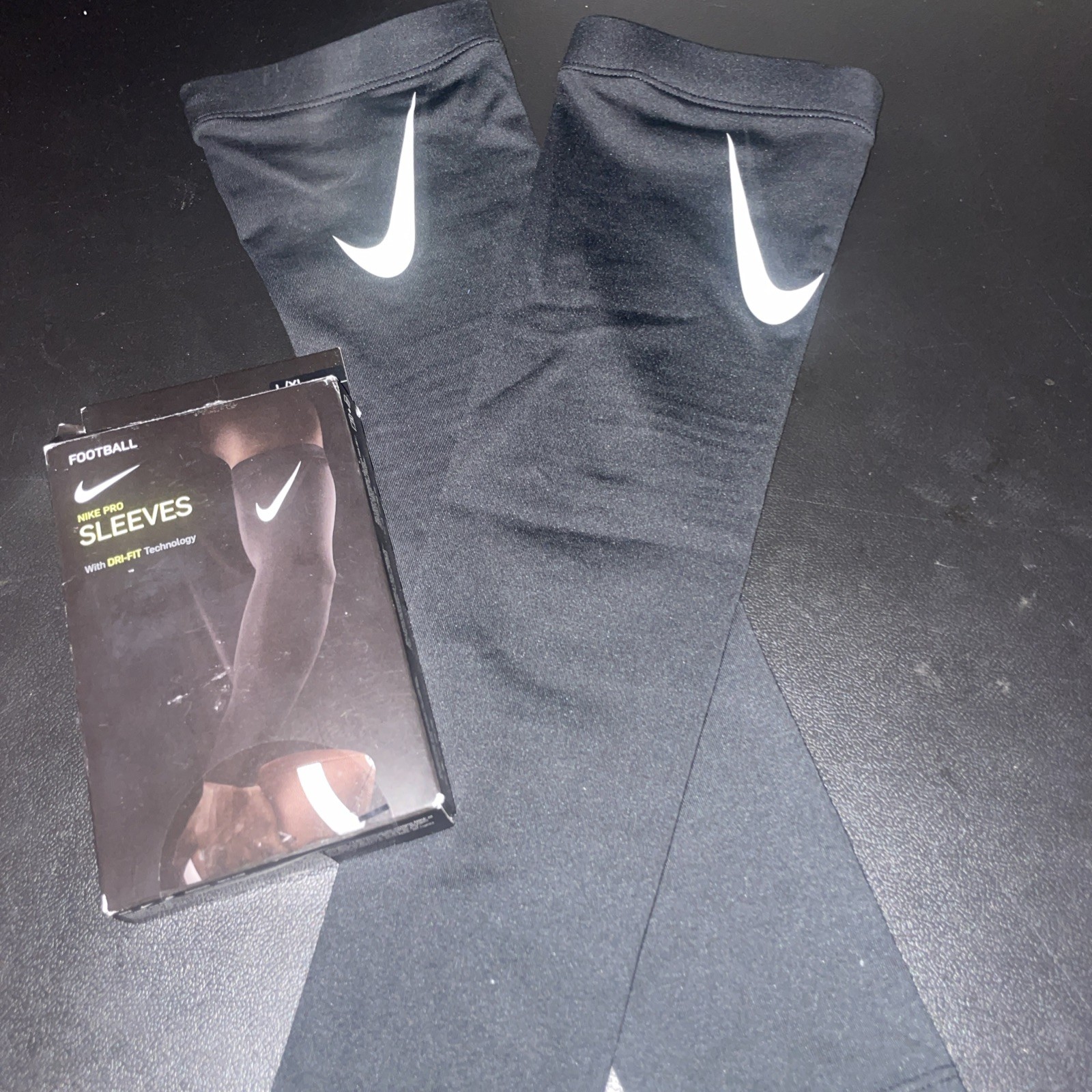 Nike Pro Dri-Fit Arm Sleeves Compression Football Men's S/M Black/ White , NEW gallery