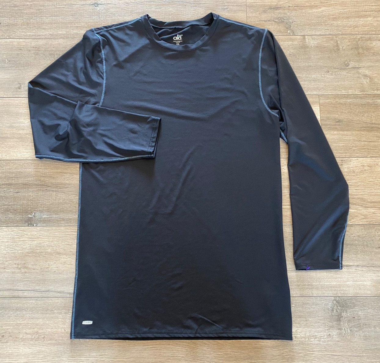 Alo Yoga Mens XXL Long Sleeve Performance Training Top Black Baseball Stitch gallery