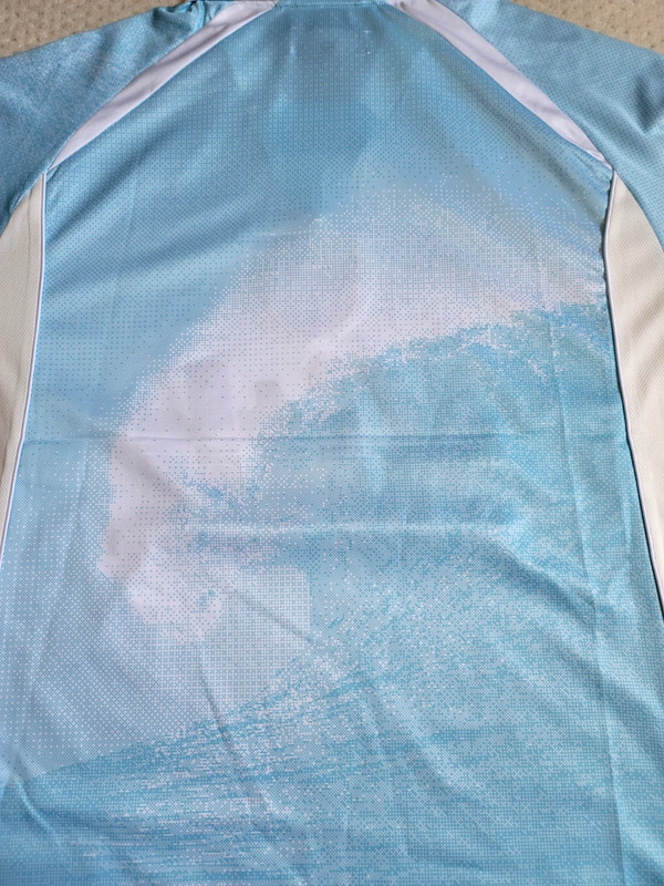NWT KITH Hawaii Honolulu Exclusive Edison Soccer Jersey Wave Light Blue L gallery