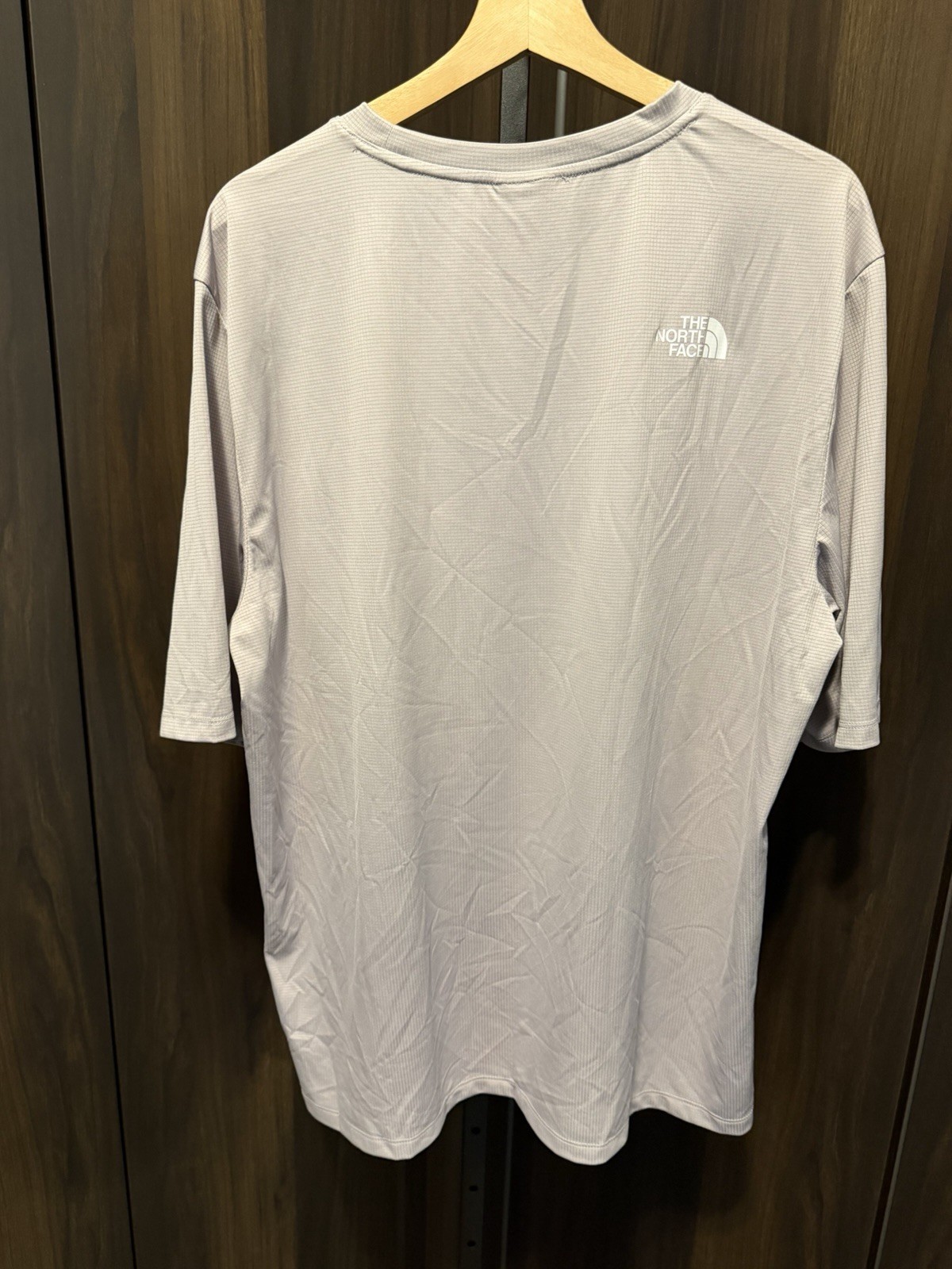 North Face Men’s LIGHTRANGE™ Shadow Short-Sleeve Shirt Moonstone Grey Size XL gallery