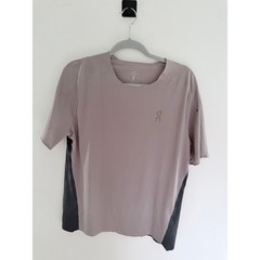 On Cloud Men’s Performance-T Dewberry/Eclipse (mauve and grey)T-Shirt-Size L