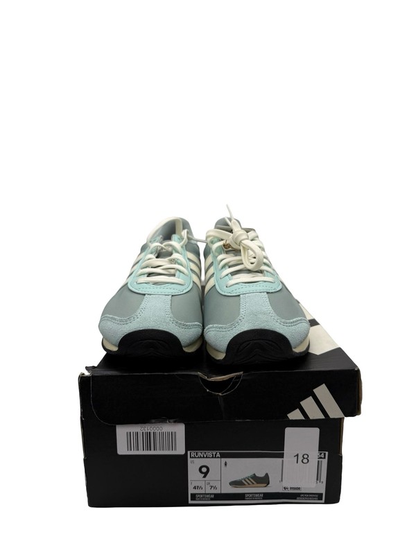 Adidas Runvista Sneakers Size 9 gallery