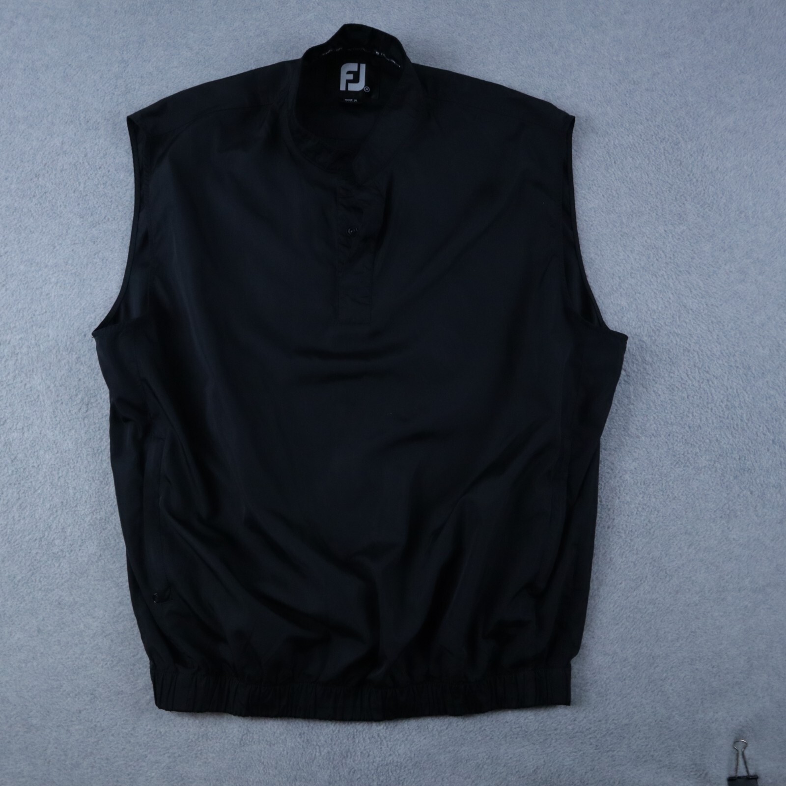 FootJoy Golf Vest Mens Medium 1/4 Button Pullover Mock Neck Black Sleeveless gallery
