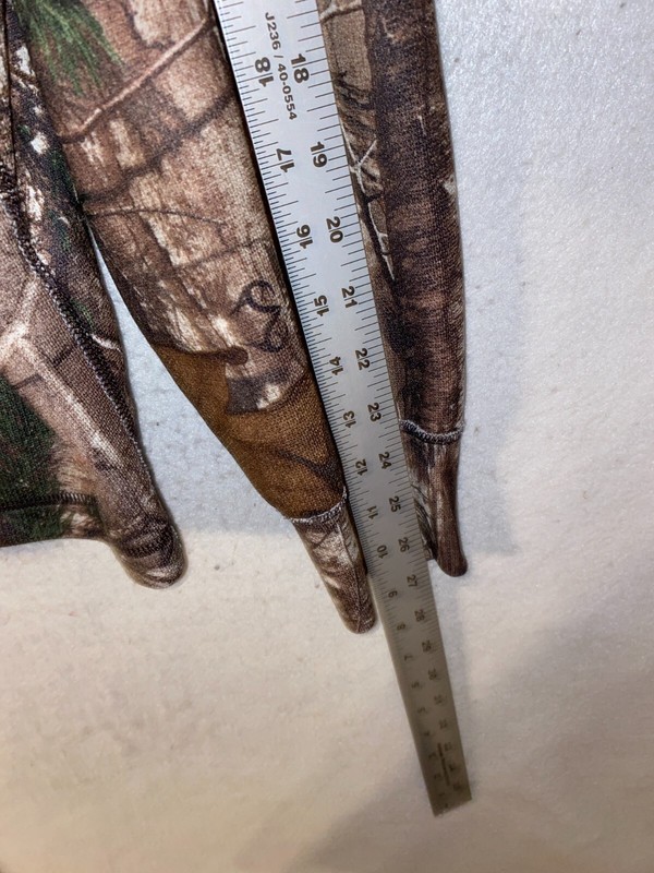 Men's Carhartt Realtree Base Force 1/2 Zip Pullover Sz XXL Camoflauge gallery