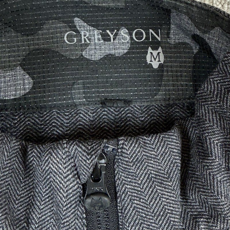 Greyson Men's Medium Gray Herringbone 1/4 Zip Golf Pullover Sweater *Read gallery