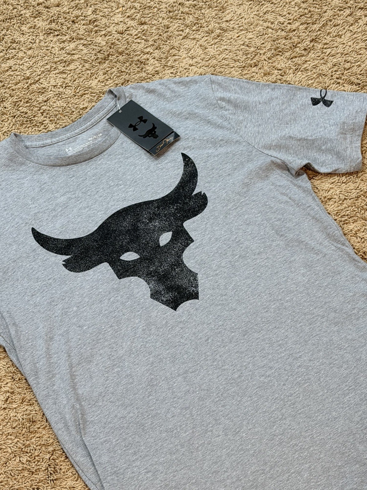 Under Armour Men's UA Project Rock Brahma Bull Short Sleeve Training Size Small gallery