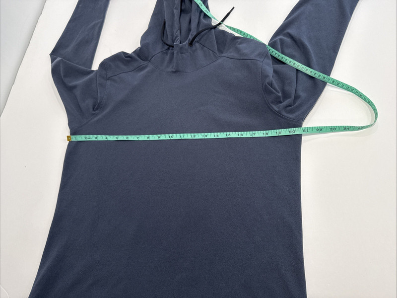 01. Algo 01. Performance Men's Medium Hooded Long Sleeve gallery