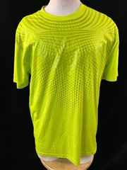 Everlast athletic shirt size L short sleeve stretch neon green dots