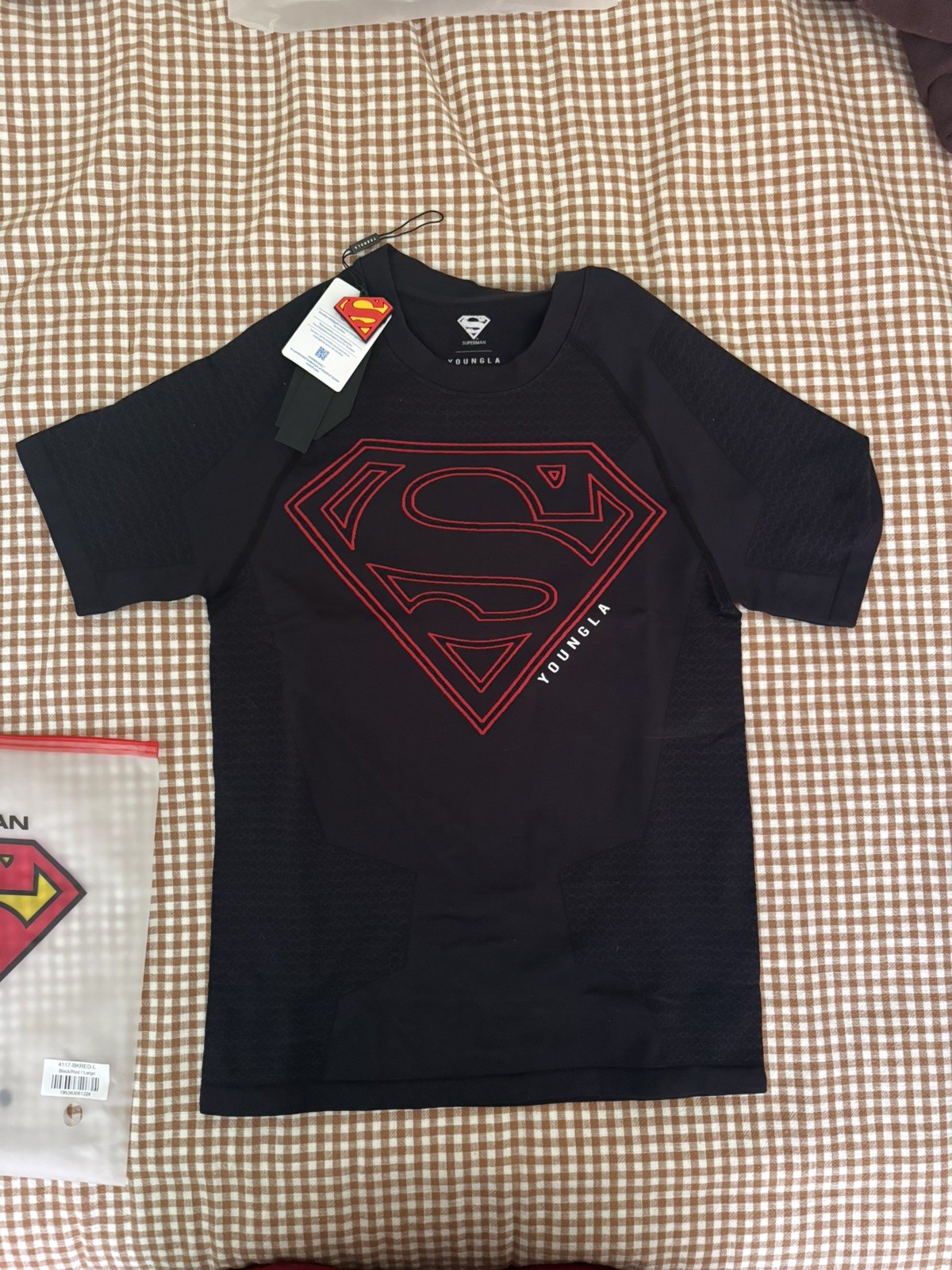 YOUNGLA 4117 -SUPERMAN COMPRESSION TEES- BLACK/Red - Large (has Tags, detached) gallery