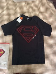 YOUNGLA 4117 -SUPERMAN COMPRESSION TEES- BLACK/Red – Large (has Tags, detached)