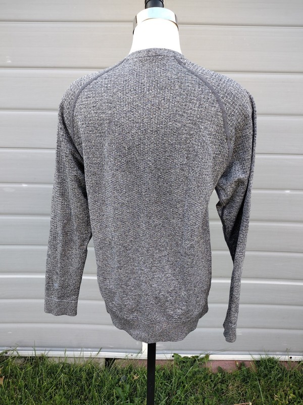 Lululemon Shirt Mens Medium Gray Engineered Warmth Crew Merino Wool Stretch gallery