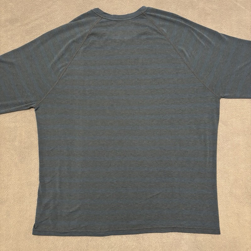 Climatesmart Base Layer Midweight Shirt Mens 2XL Blue Gray Striped Sport Stretch gallery