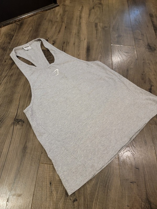 Gymshark Men’s React Stringer Slim Fit Tank Top Size Medium Gray gallery