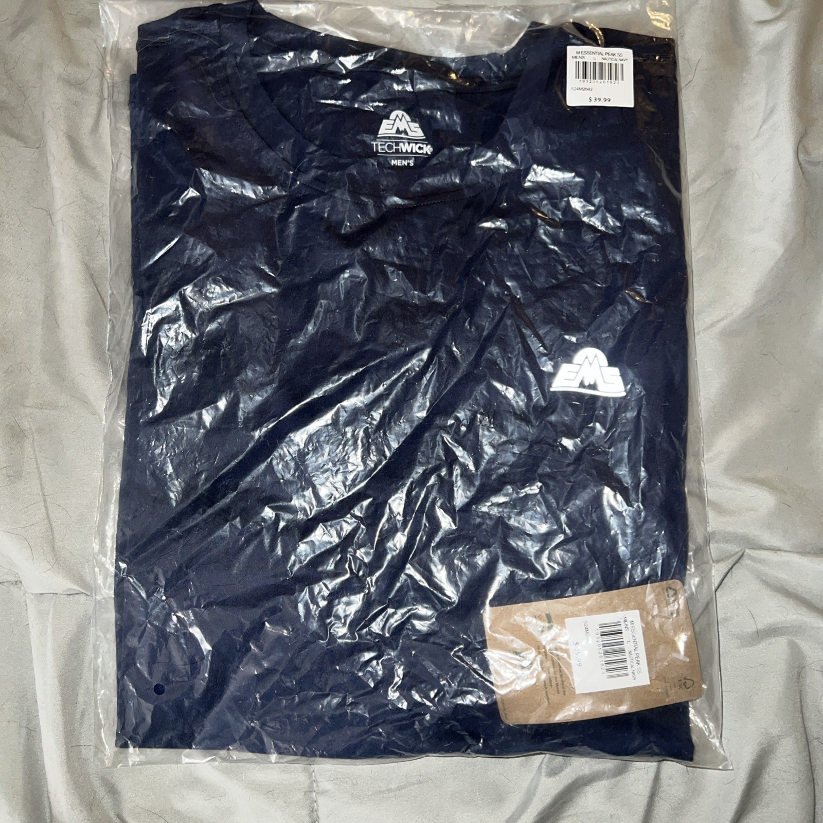Eastern Mountain Sports Men’s Essential Peak Short Sleeve gallery