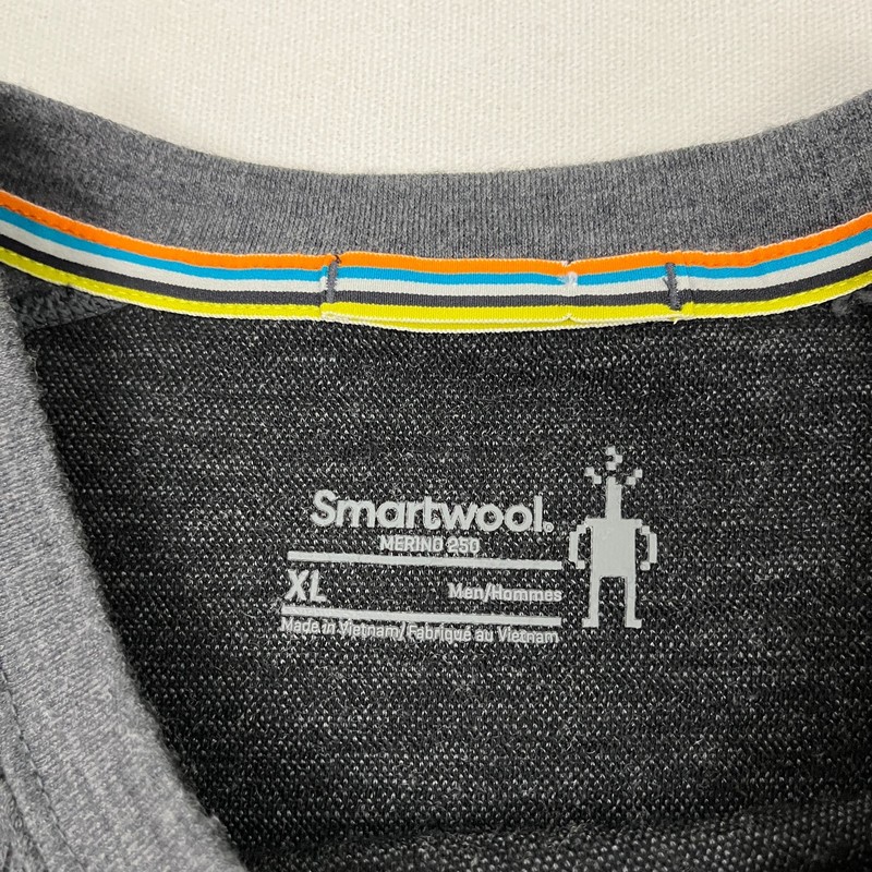 SmartWool Merino 250 Wool Shirt Mens XL Gray Base Layer Hiking Outdoors Gorpcore gallery