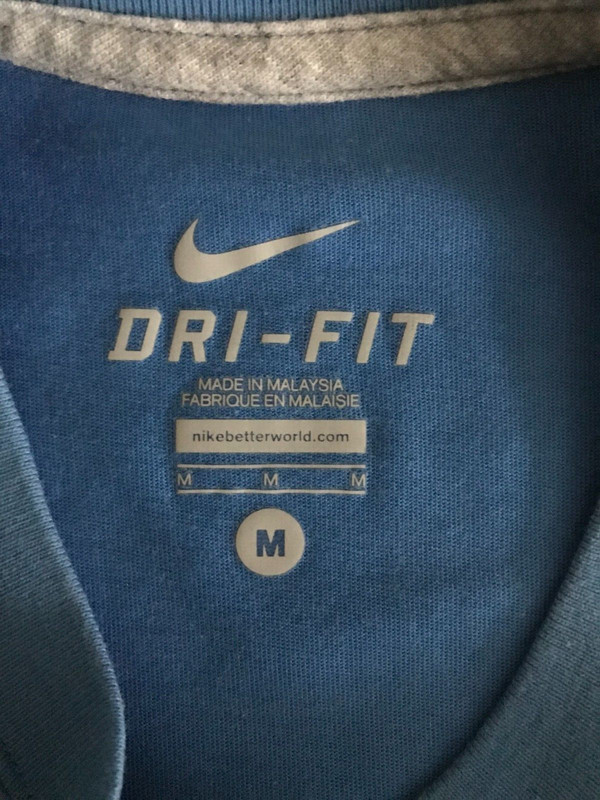 Nike Mens Fits like Small (Marked as Medium) Tee Shirt Blue with Football Logo gallery