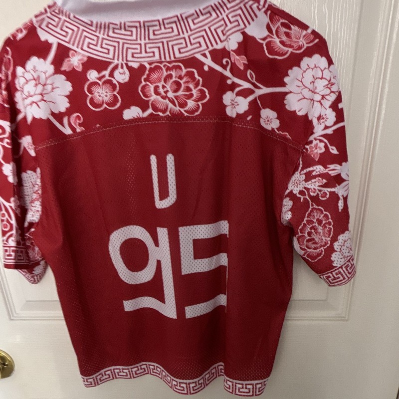 Women’s BTS Arirang Short Sleeve Never Used Breathable Jersey Top S gallery
