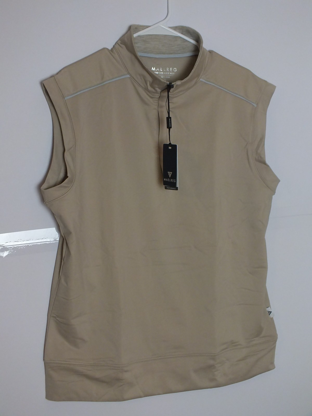 Maelreg performance pullover Vest, 1/4 Zip, Taupe, Men's Size Medium, Polyester gallery