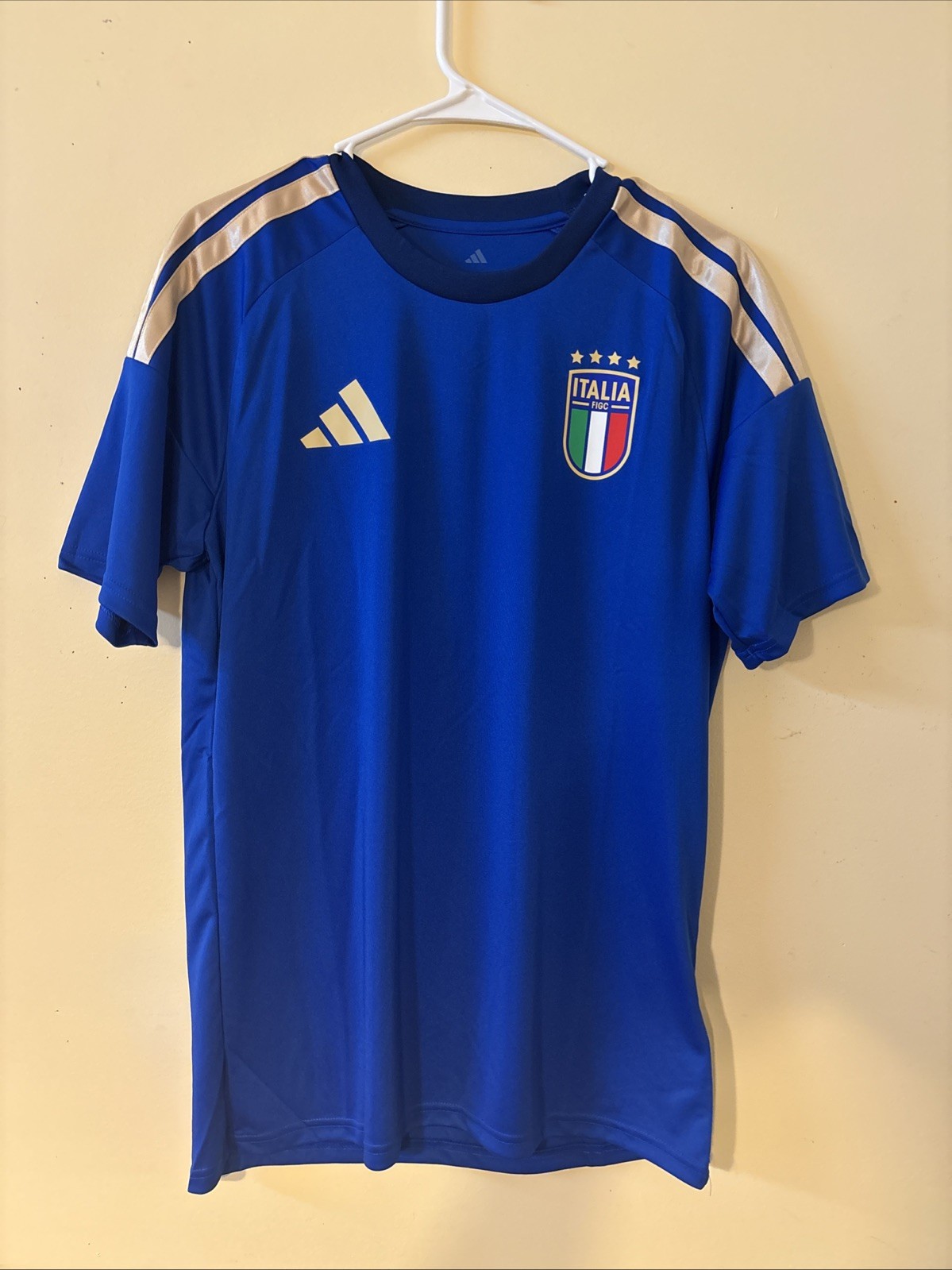 adidas Mens Italy 26 Home Fan Short-Sleeve Jersey Size: Medium (NEW WITH TAGS) gallery