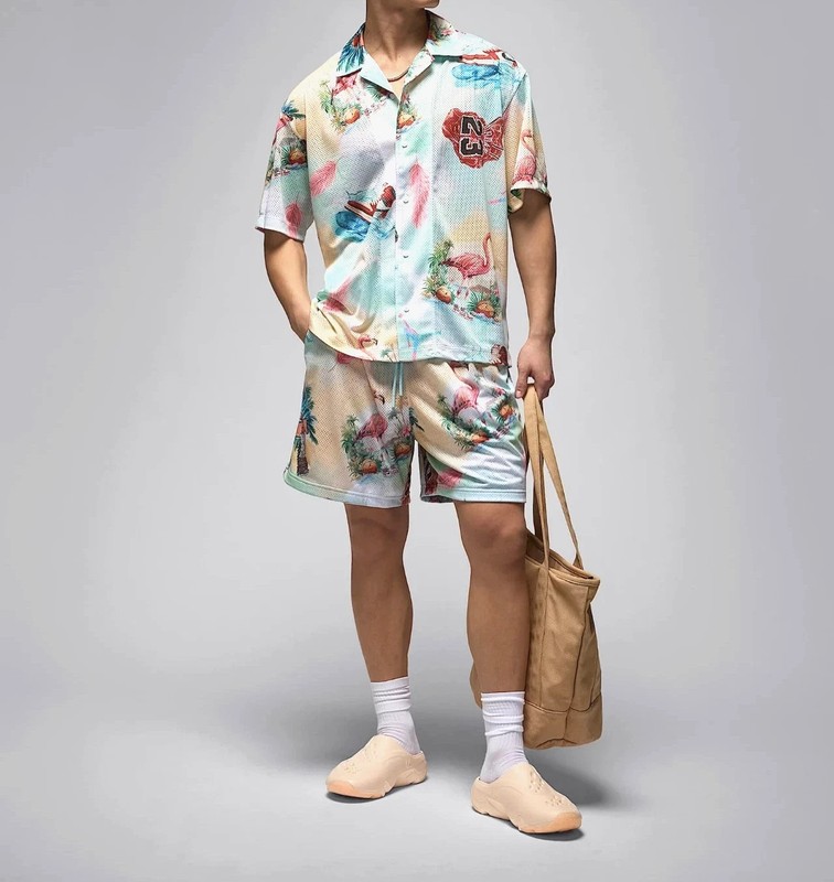 Nike Air Jordan Essentials Printed Mesh Camp Shirt IB3007-133 Men's Size M gallery