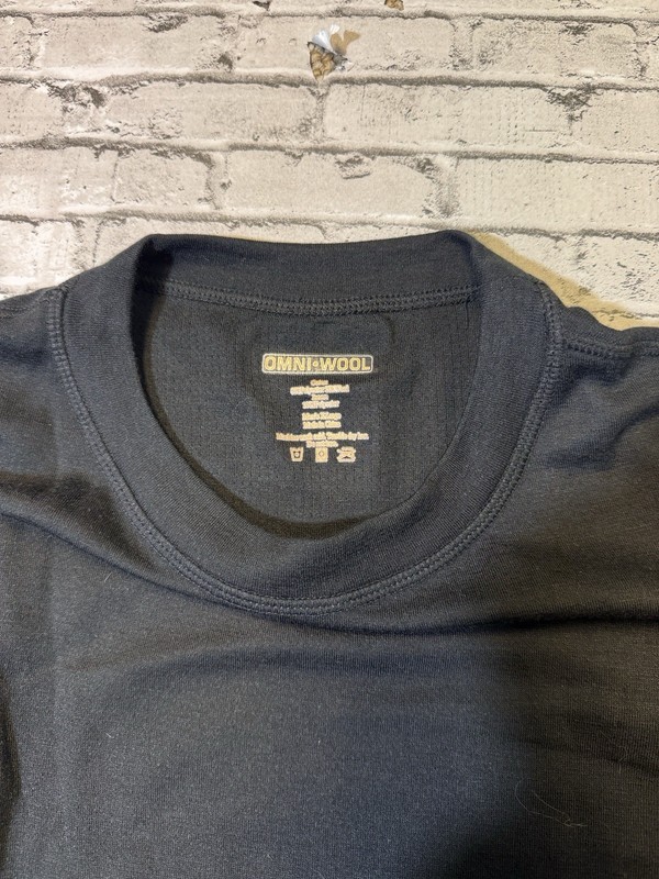 Omni Wool mens XL black solid polyester wool blend crewneck base layer t-shirt gallery