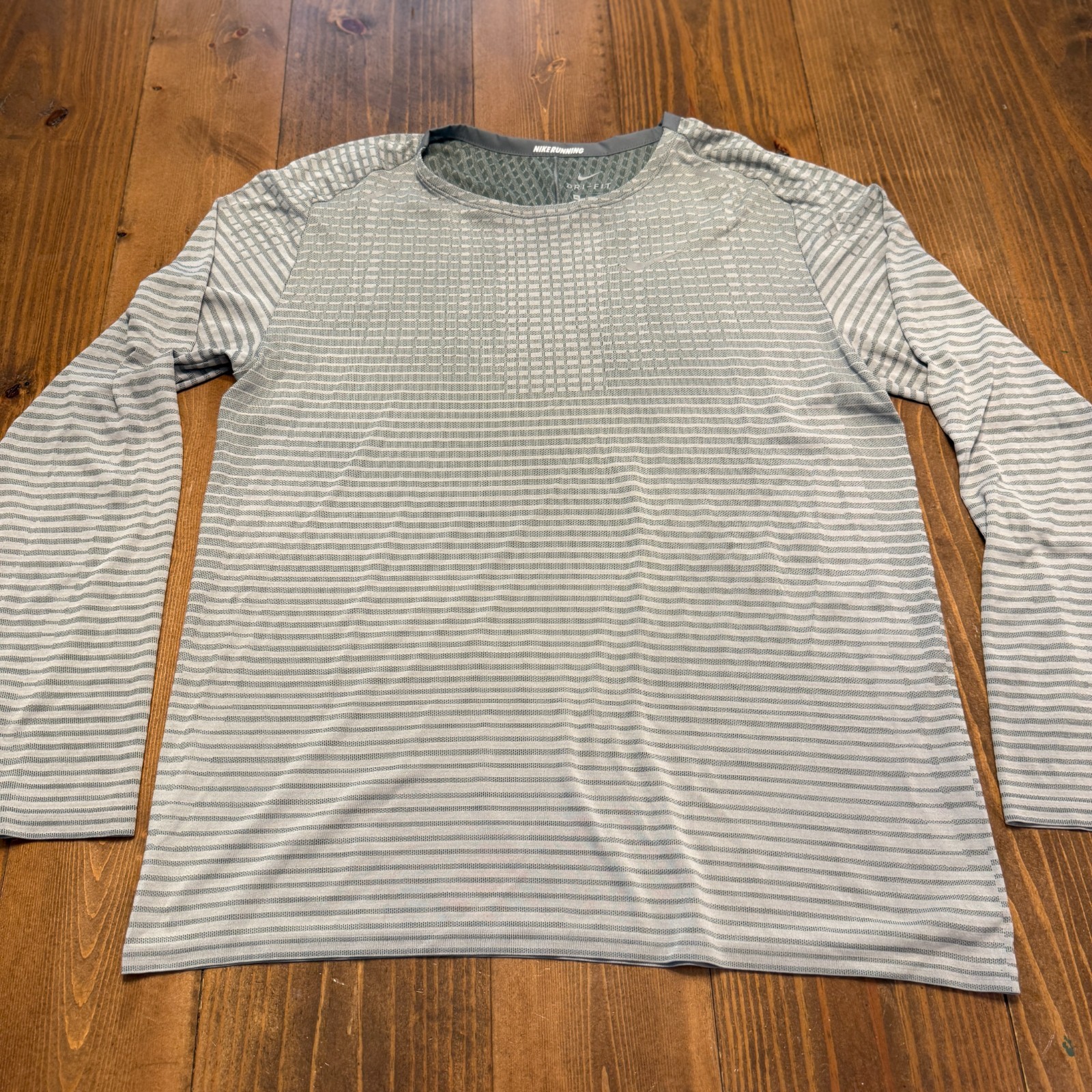 Nike TechKnit Mens Long Sleeve Running Top Gray XL Athletic CJ5346 gallery