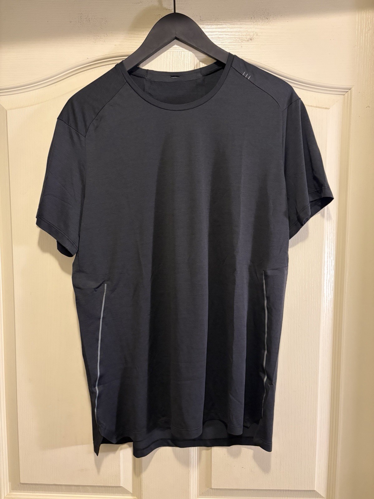 USED Lululemon Men’s “Fast and Free” Running Tee (M) *SOLD OUT AT LULU* gallery