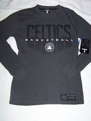 UNK Men’s Boston Celtics Long Sleeve Shirt NWT Small
