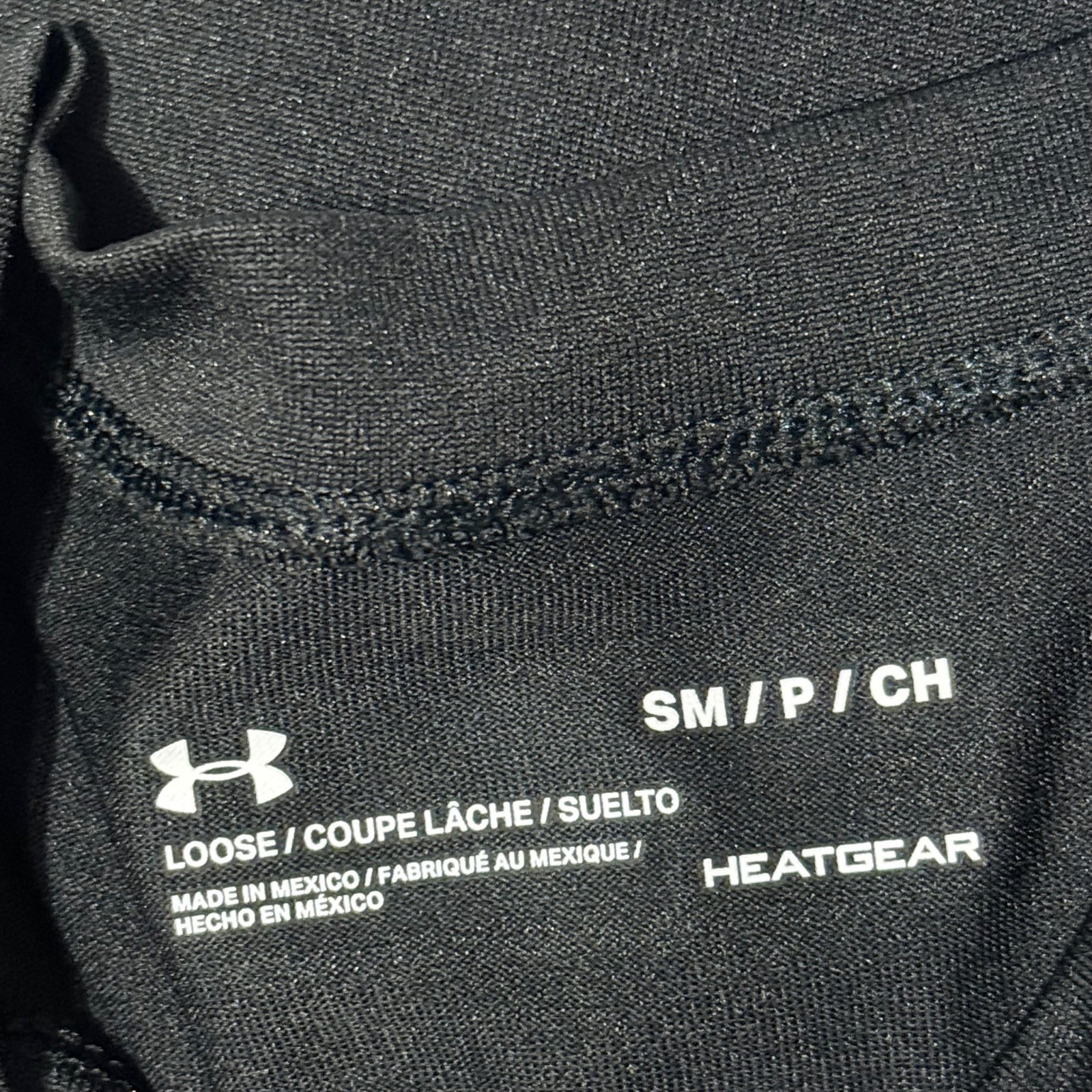 Under Armour Mens HeatGear Loose Fit TShirt Black SMALL Anti Odor Training gallery