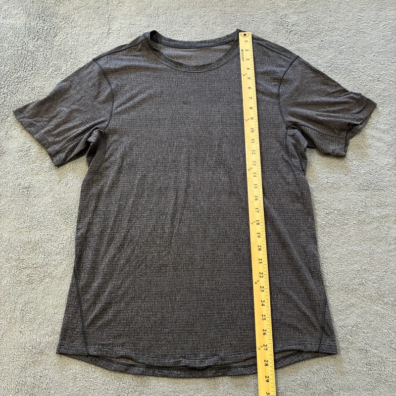 Lululemon Drysense Heathered Black Mesh Short Sleeve Athletic Shirt Men’s Size M gallery