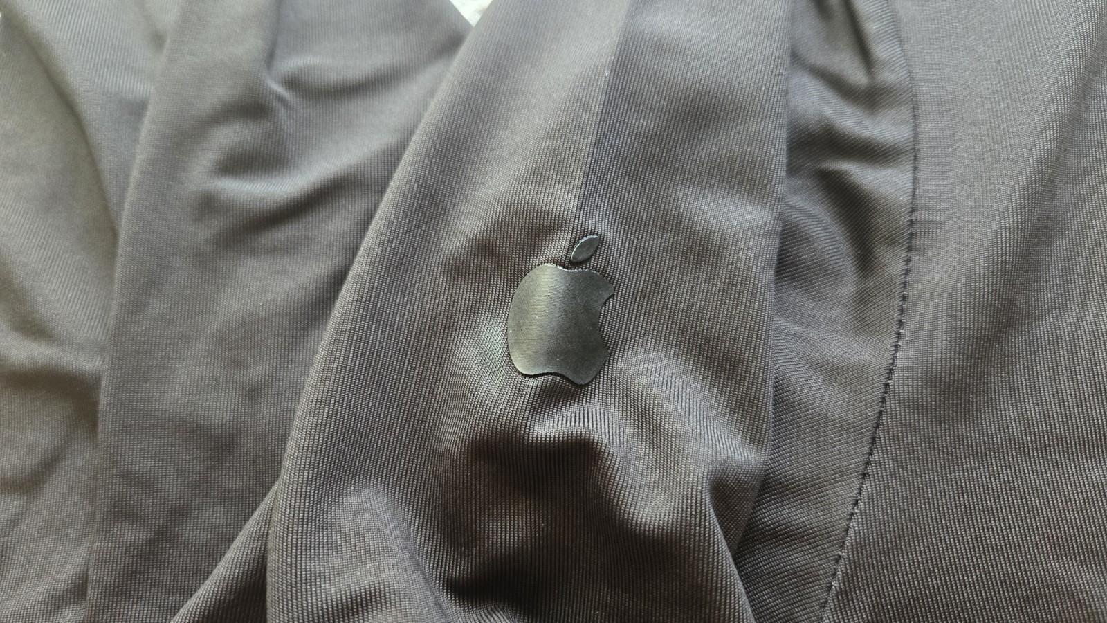 APPLE logo Employee Close Your Rings Challenge 1/4 zip Pullover Unisex S gallery