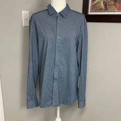 Lululemon athletica Button down blue chambray long sleeve gorpcore commission