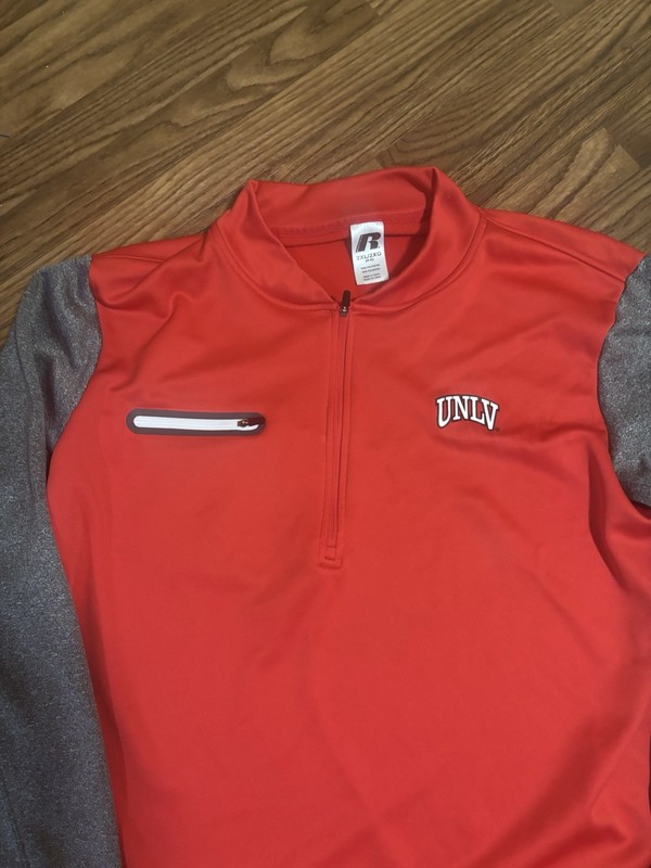 Russell Athletic Men’s UNLV Rebels 1/4 Zip pullover Size 2XL Jacket / Sweater gallery