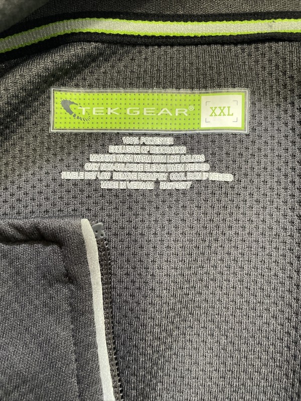 Tek Gear Performance Men’s XXL 1/4 Zip Activewear Pullover. Pre-Owned. gallery