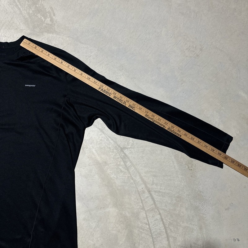 Patagonia Capilene 2 Lightweight Baselayer Shirt Men’s Size XL Black Hiking gallery