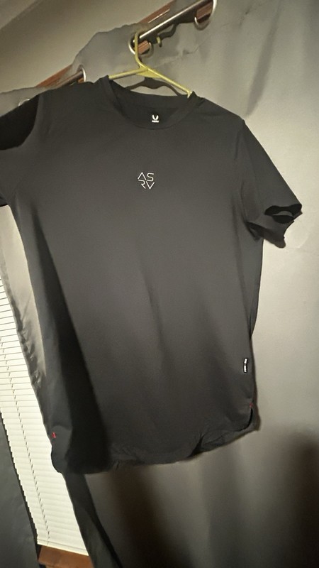 ASRV 0660. Silver-Lite™ 2.0 Established Tee BLACK PREOWNED SIZE M gallery
