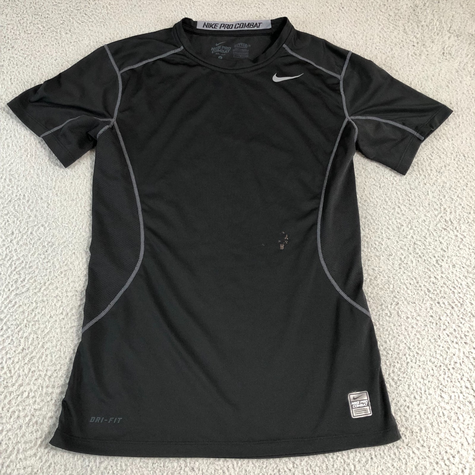 Nike Pro Combat Shirt Men Small Black Dri-Fit Gym Fitted Sportswear Athleisure gallery