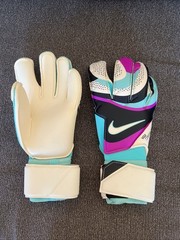 Nike Promo Player Issue VG3 Vapor Grip 3 Goalkeeper Gloves FB3000-010 Size 8