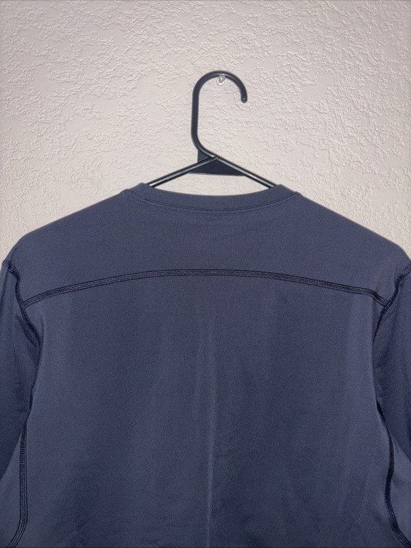 Arc'teryx Rho LT Crew Neck Base Layer - Men's Small - Black Sapphire Color NWT gallery
