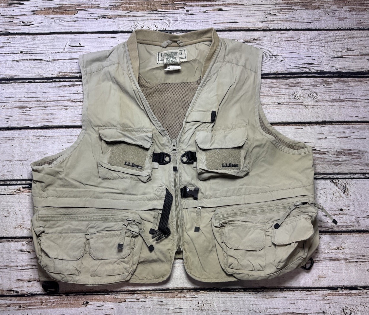 L.L. Bean Fishing Cargo Vented Vest Tan Khaki Men's Size XL Pockets Full Zip gallery
