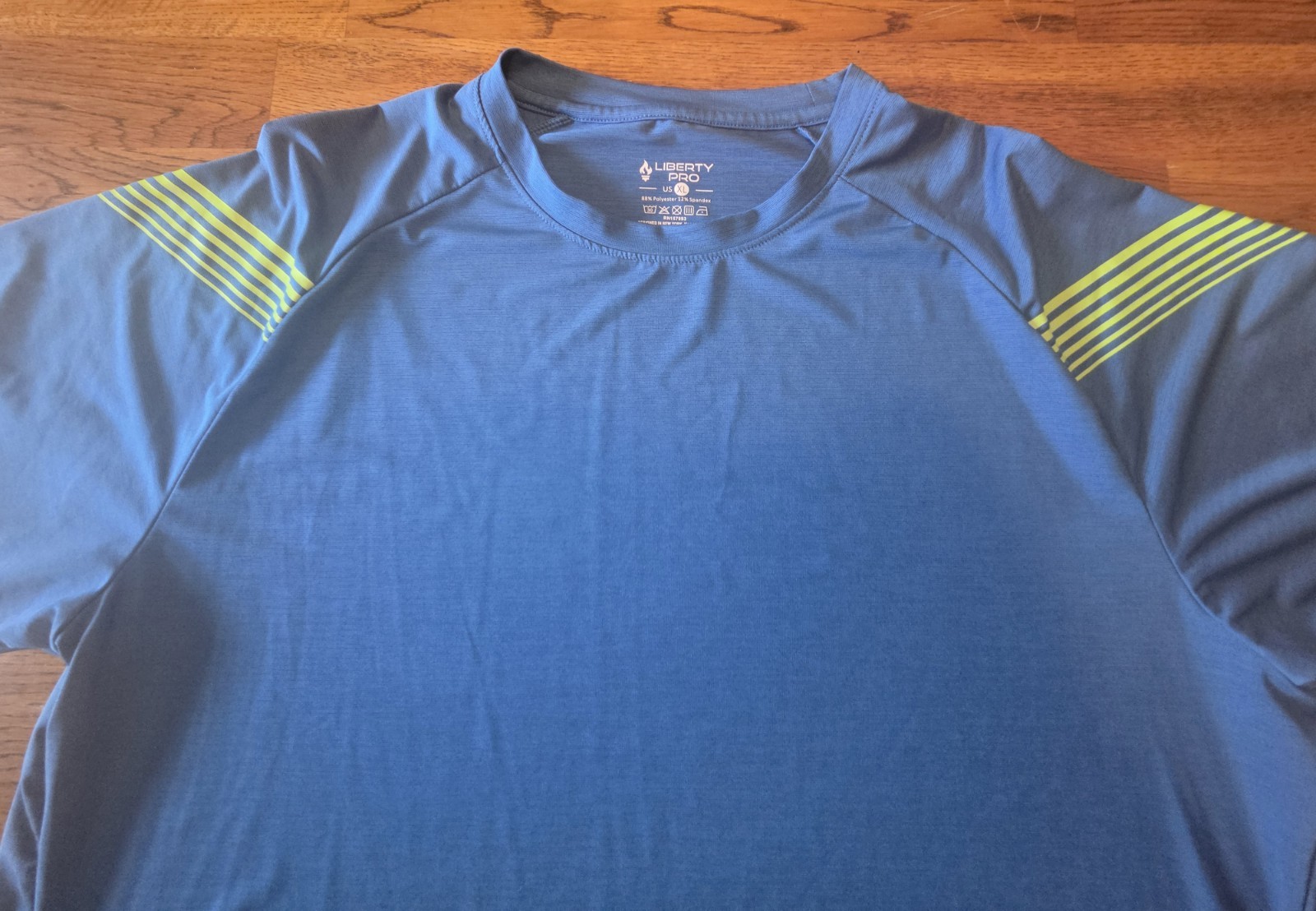 Liberty Pro Men's XL Short Sleeve Regular Fit Blue Poly/Spandex Crew Tee gallery
