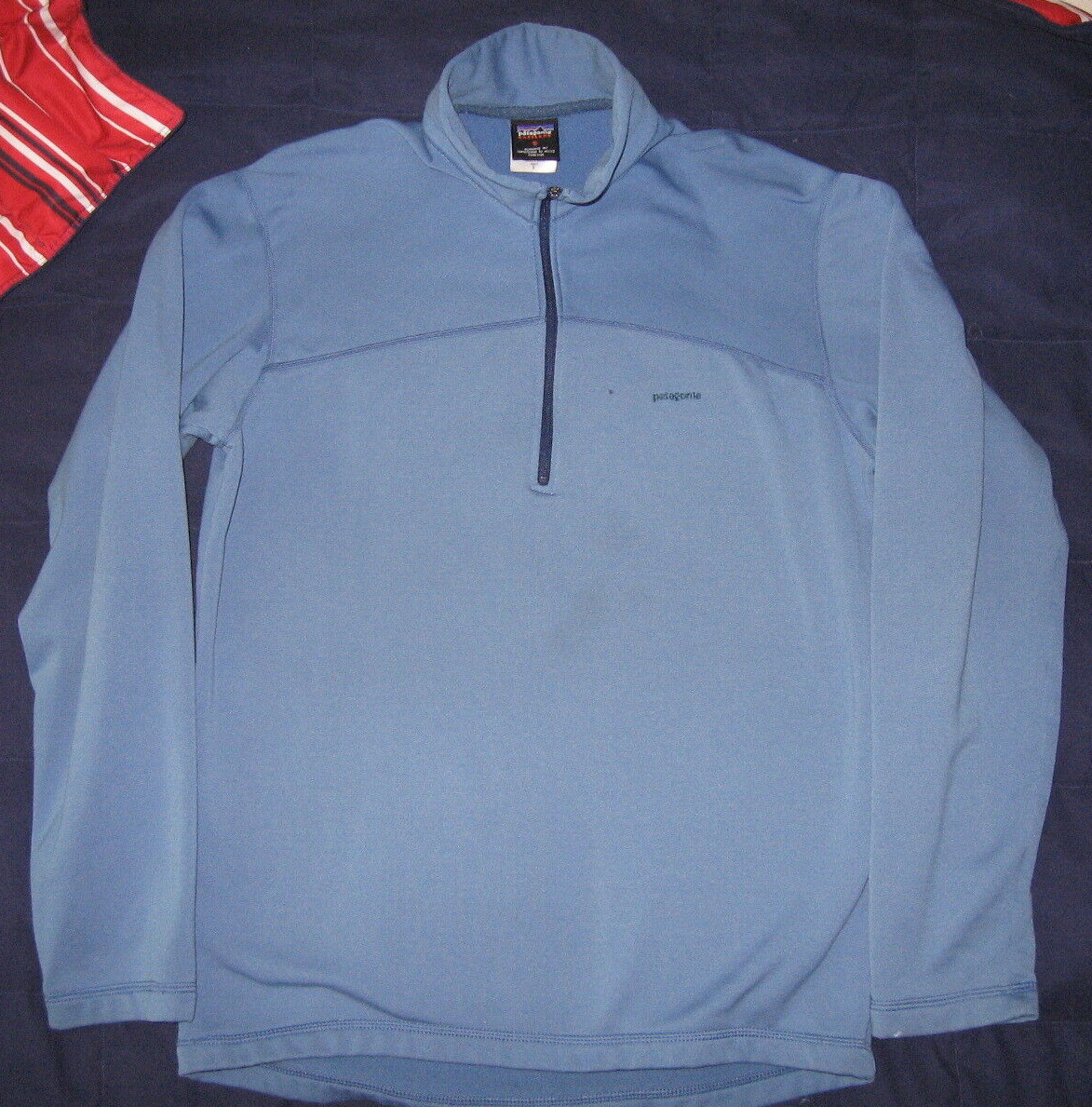 PATAGONIA CAPILENE ZIP NECK BASE LAYER MENS SZ S BLUE POLY BLEND EUC WITH DEFECT gallery