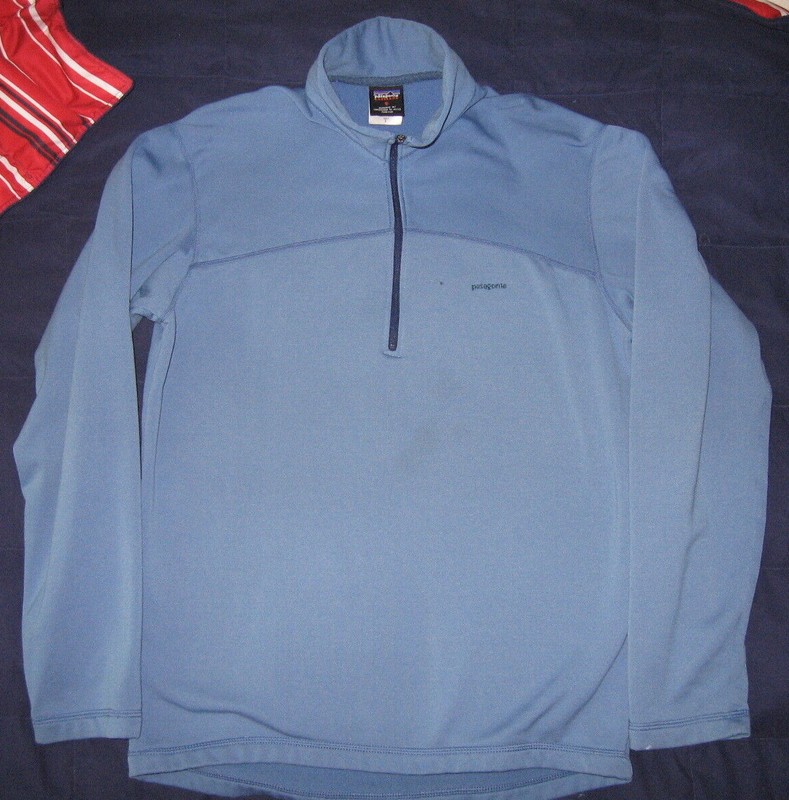 PATAGONIA CAPILENE ZIP NECK BASE LAYER MENS SZ S BLUE POLY BLEND EUC WITH DEFECT gallery