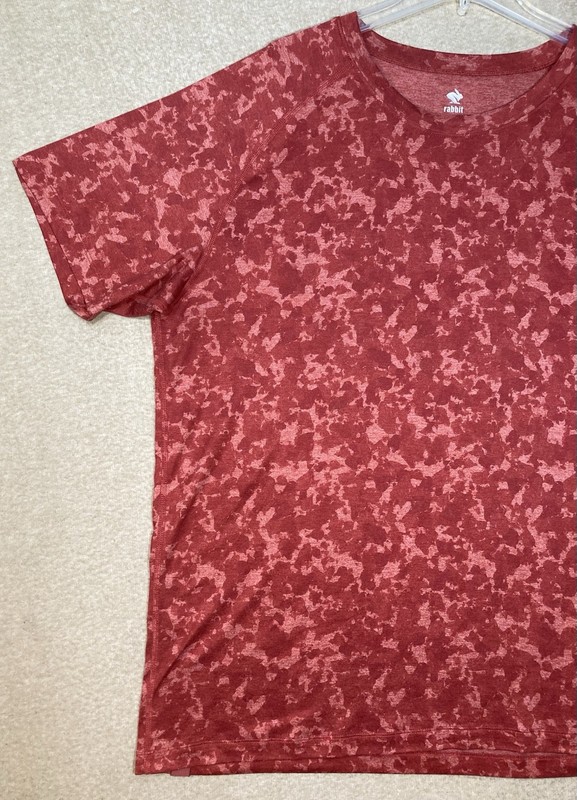 Rabbit T Shirt Mens 2XL Red Rust Abstract Camo Performance Running Jogging gallery