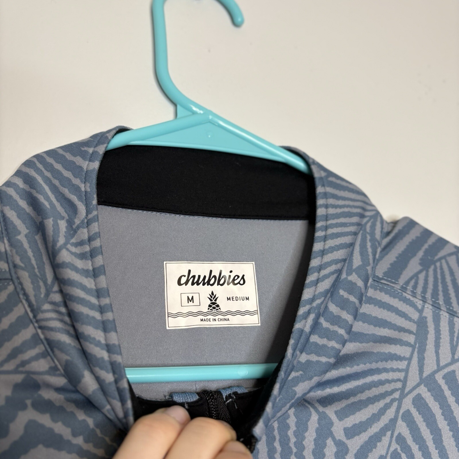 Chubbies Mens Size S Blue The Calm Palm Movementum 1/4 Zip Long Sleeve Shirt New gallery