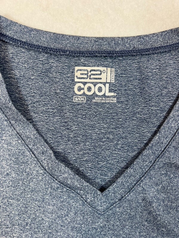 32 Degrees Cool Men's T-shirt Heather Blue V- Neck Short Sleeve Small gallery