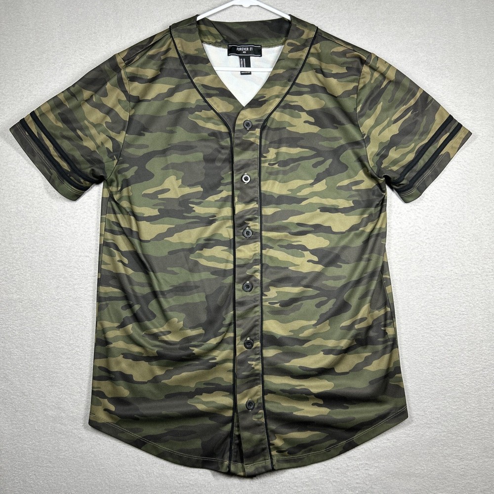 Forever 21 Camo Baseball Jersey Men’s M Green Forest Camouflage